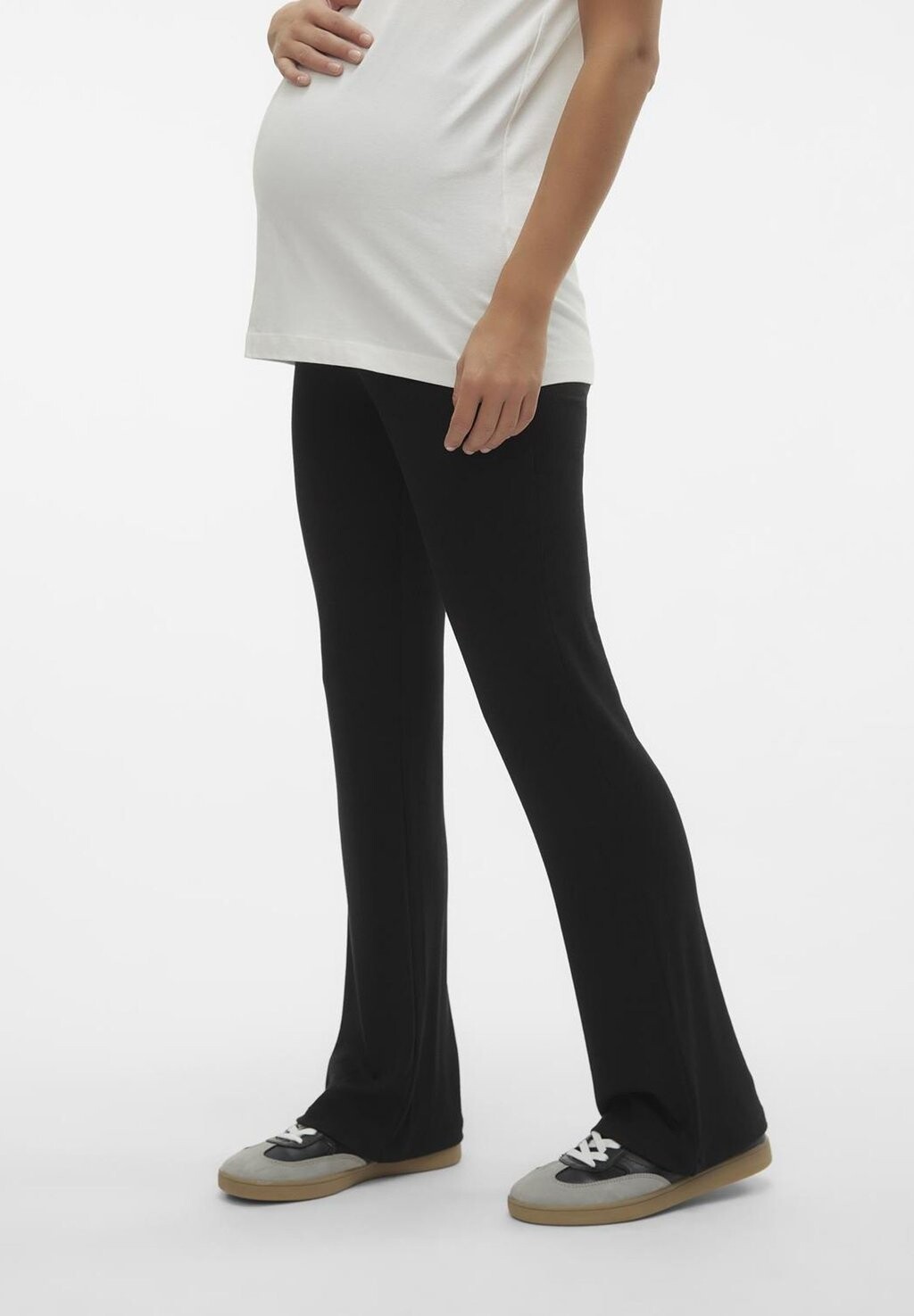 

Брюки FLARE MAMALICIOUS, цвет black