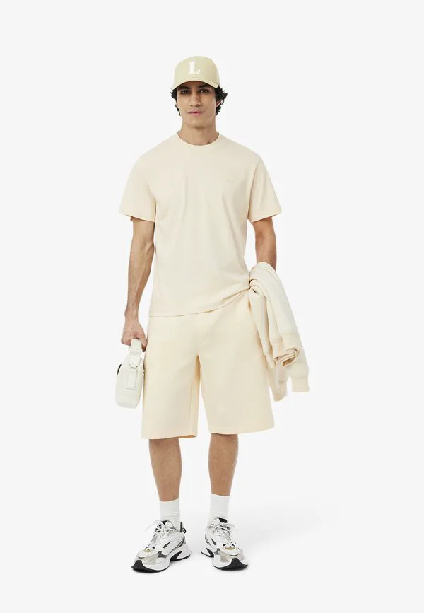 Футболка мужская Lacoste Базовая, Однотонная, бежевый — фото 2