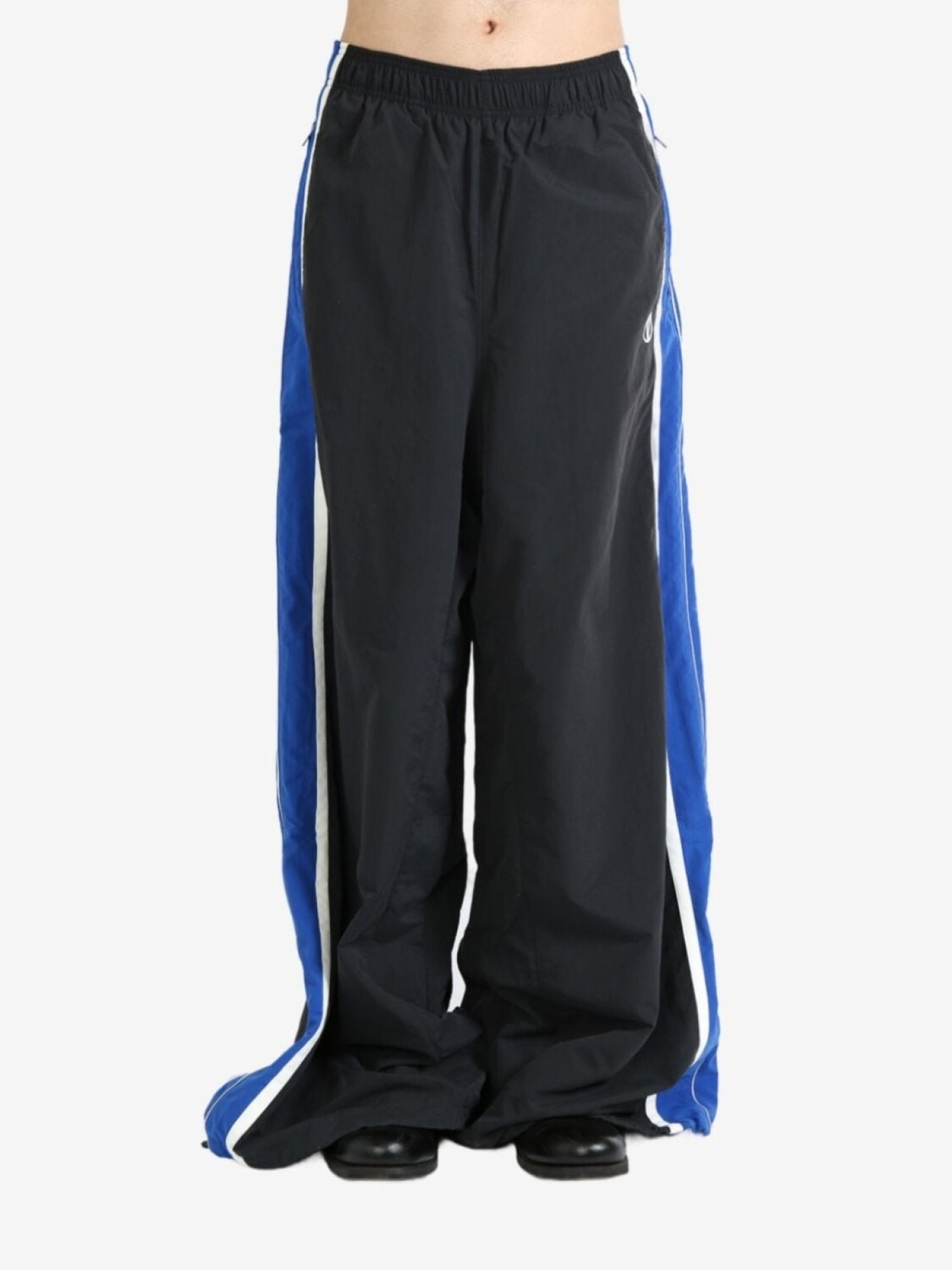 

Спортивные брюки VETEMENTS с полосками по бокам, черный