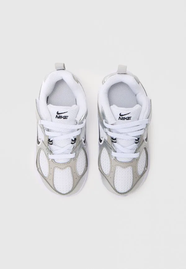 Кроссовки v5 унисекс Nike Sportswear, White/Black/Vast Grey/College Grey — фото 4
