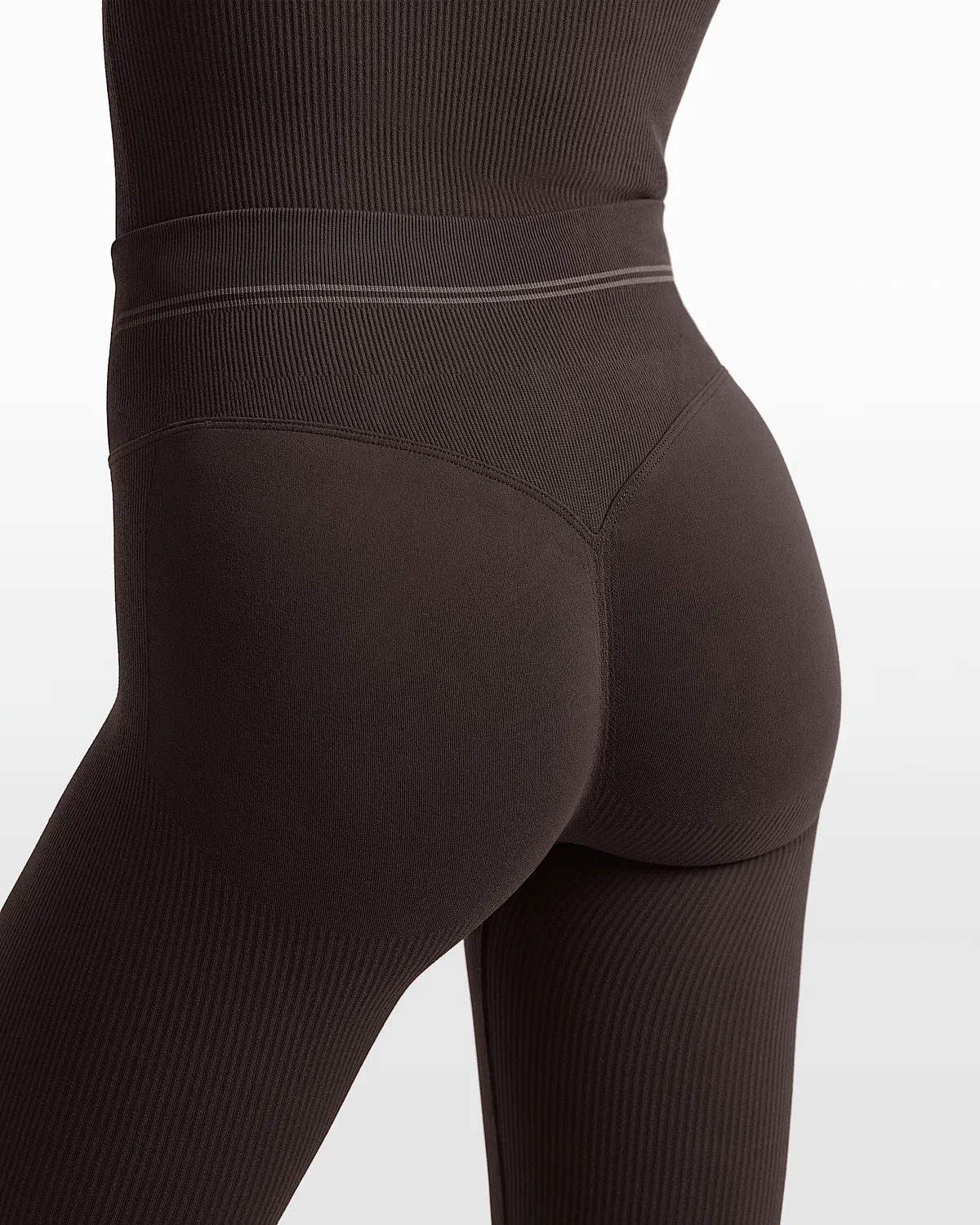 Женские леггинсы NikeSKIMS Ribbed Seamless с высокой посадкой, длина 26", NSKM Phoenix/NSKM Truffle — фото 3