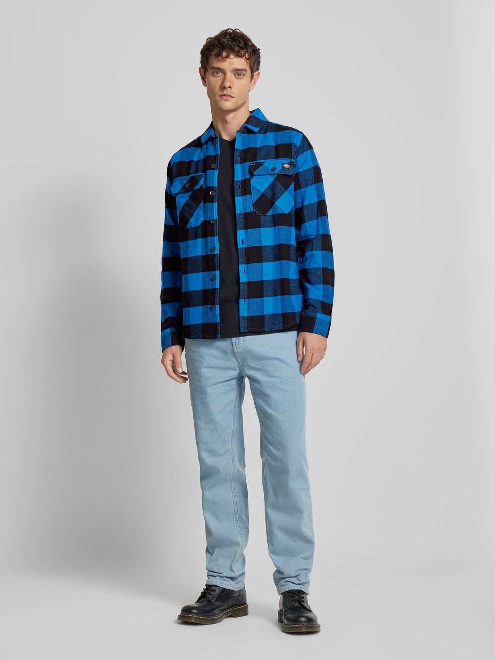 

Рубашка свободного покроя с нагрудными карманами, модель «SACRAMENTO» Dickies