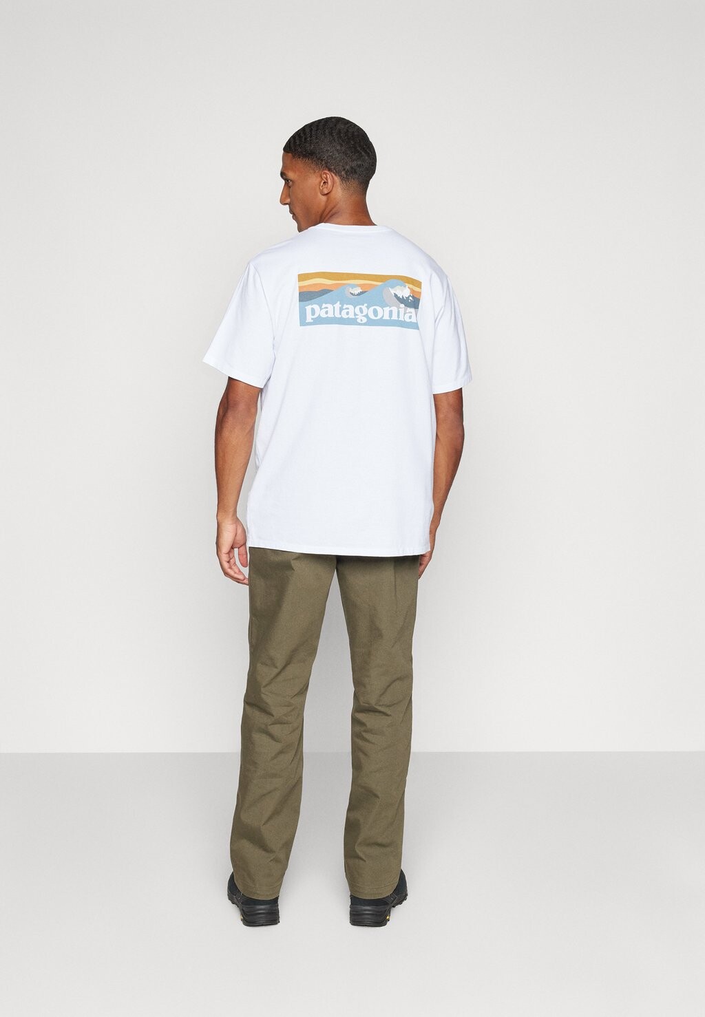 

Брюки TWILL TRAVELER CHINO PANTS REG Patagonia, зеленый
