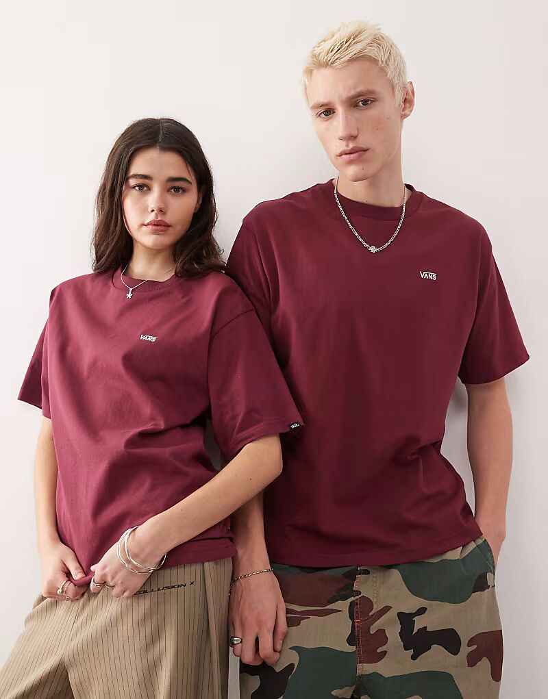 

Футболка Vans с логотипом на левой стороне груди в бордовом цвете - эксклюзивно для ASOS