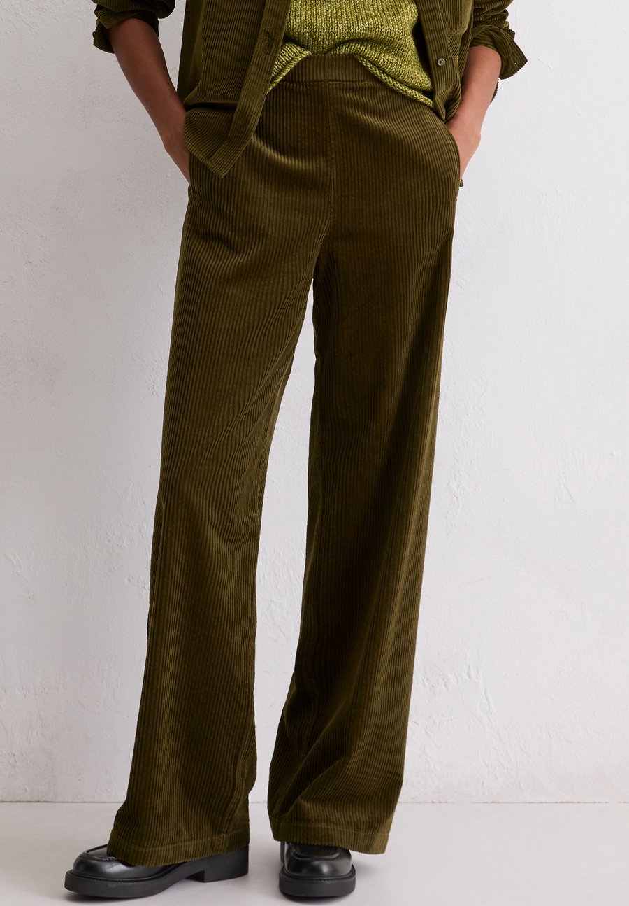 

Брюки Marc O'Polo RELAXED STYLE STRAIGHT FIT POCKET DETAILS, Mossy Olive/Olive