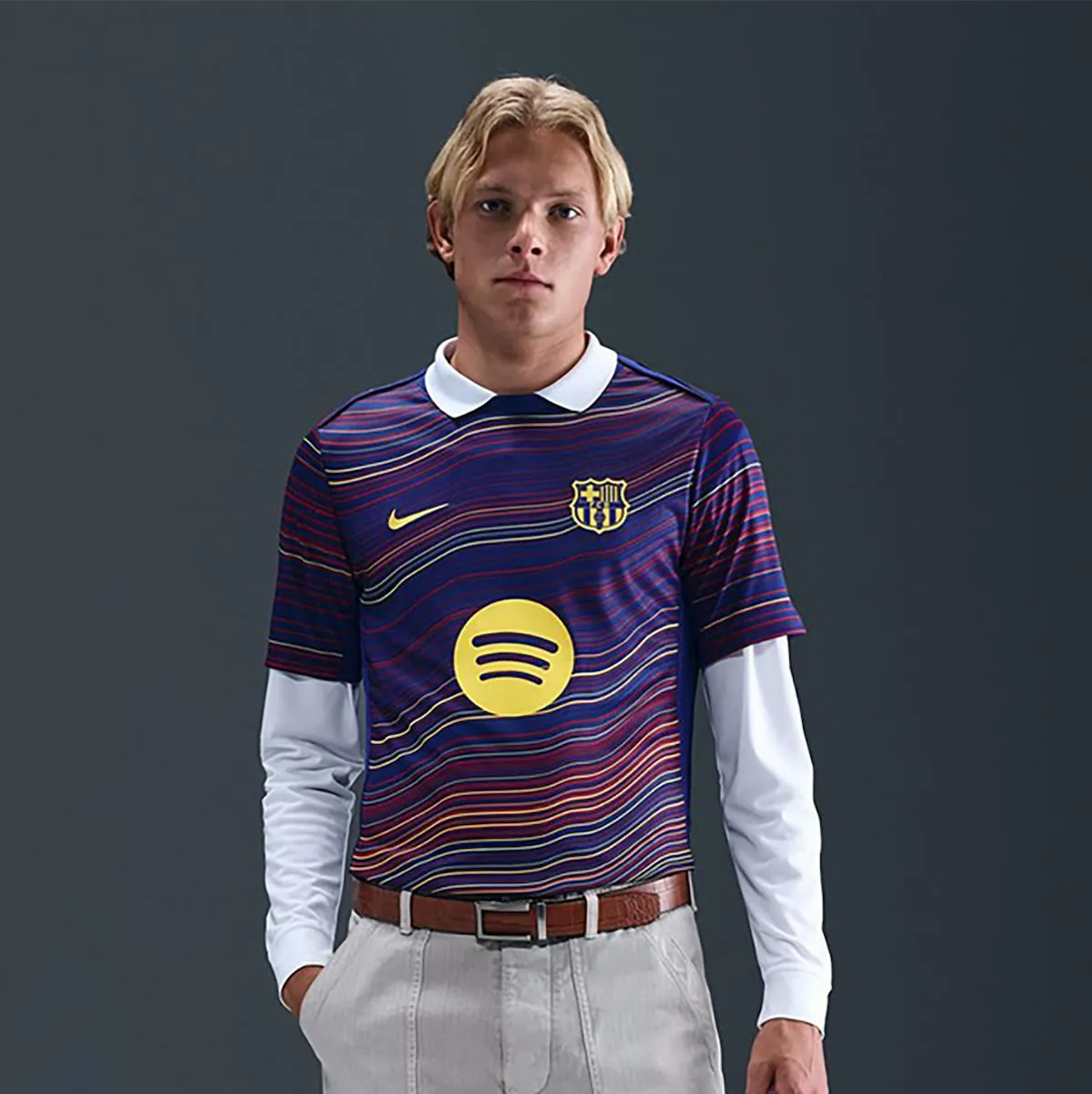 

Мужская футболка FC Barcelona 2025-2026 Академия Про Nike, синий