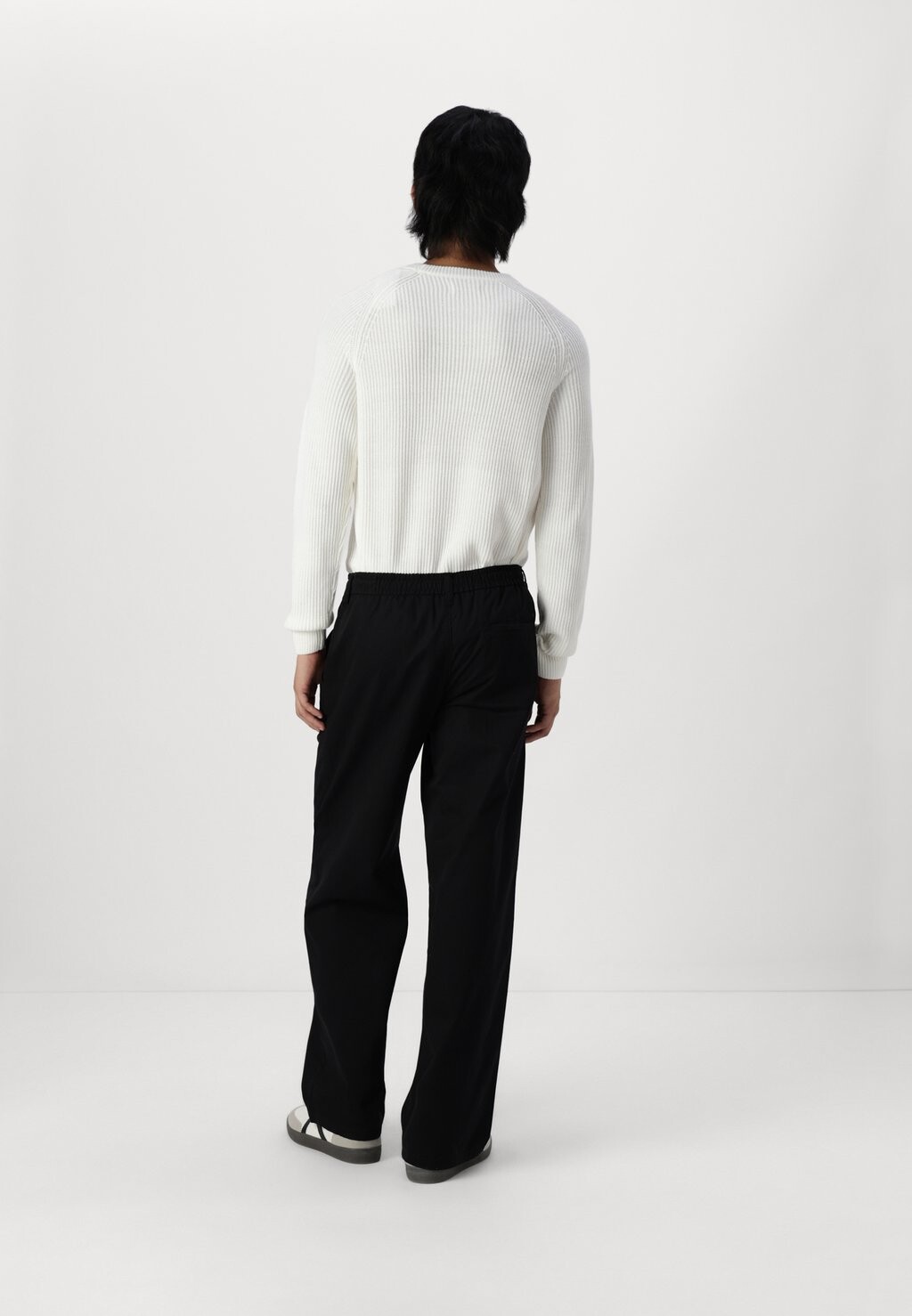 

Брюки JPSTBILL JJJAMIE PLEATED JOGGER Jack & Jones, черный