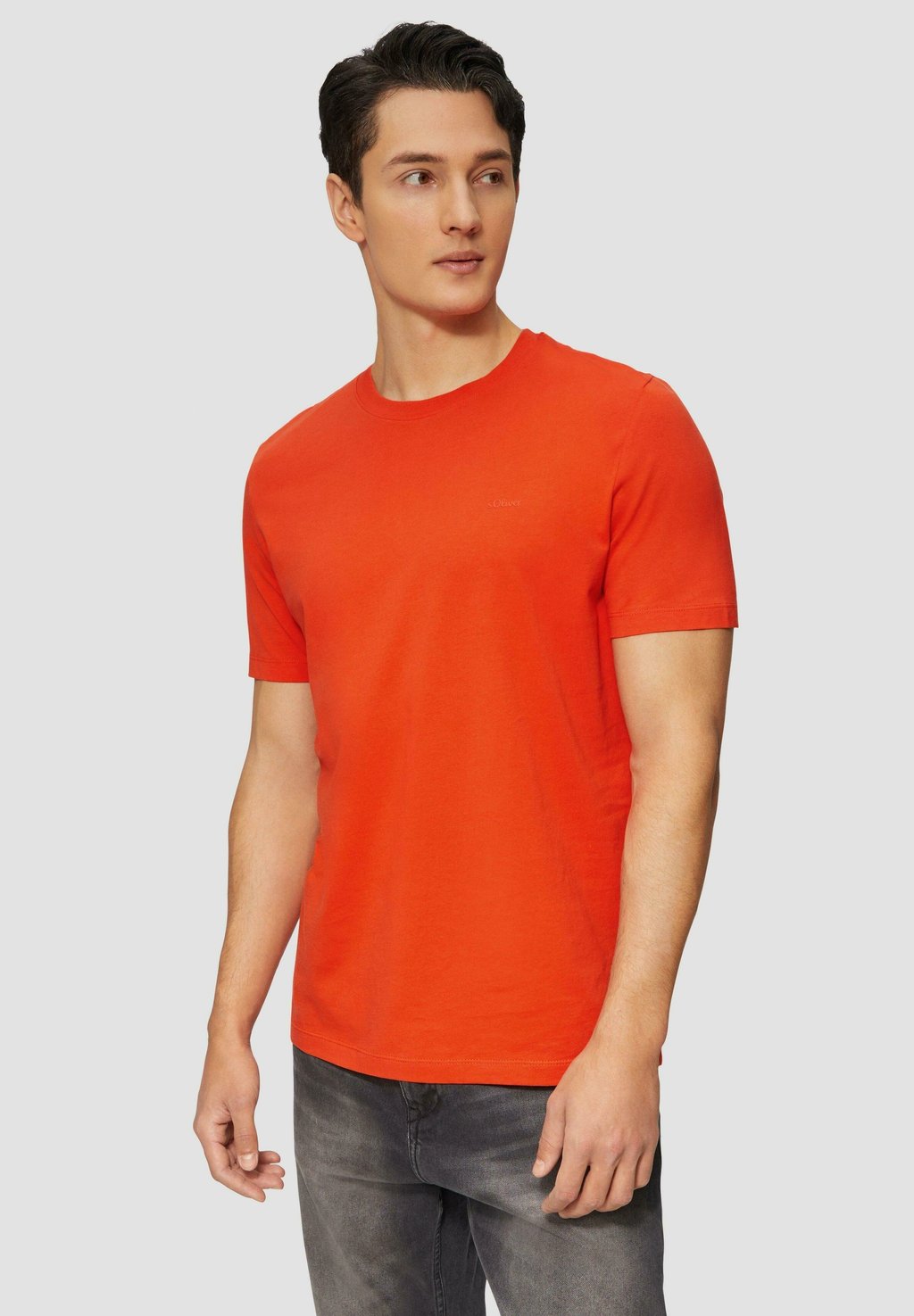 

Базовая футболка MIT CREW NECK UND LOGO s.Oliver, лососевый