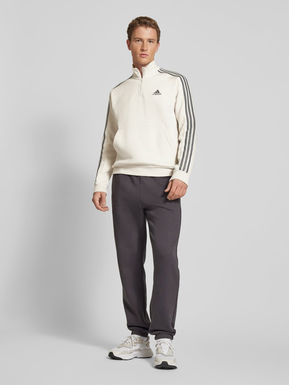 

Толстовка с вышитым логотипом ADIDAS SPORTSWEAR, бежевый
