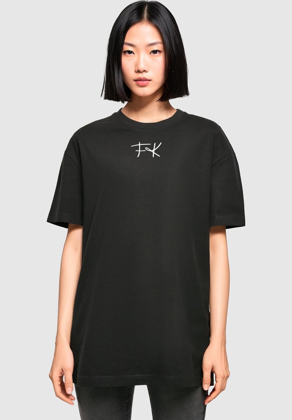 

Футболка с принтом FRIDA KAHLO SHORT LOGO OVERSIZED BOYFRIEND TEE Merchcode, цвет black