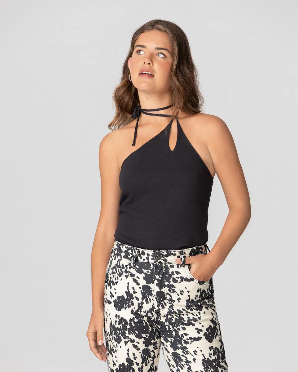 

Женский топ асимметричный с завязкой-чокером на шее Noon, черный