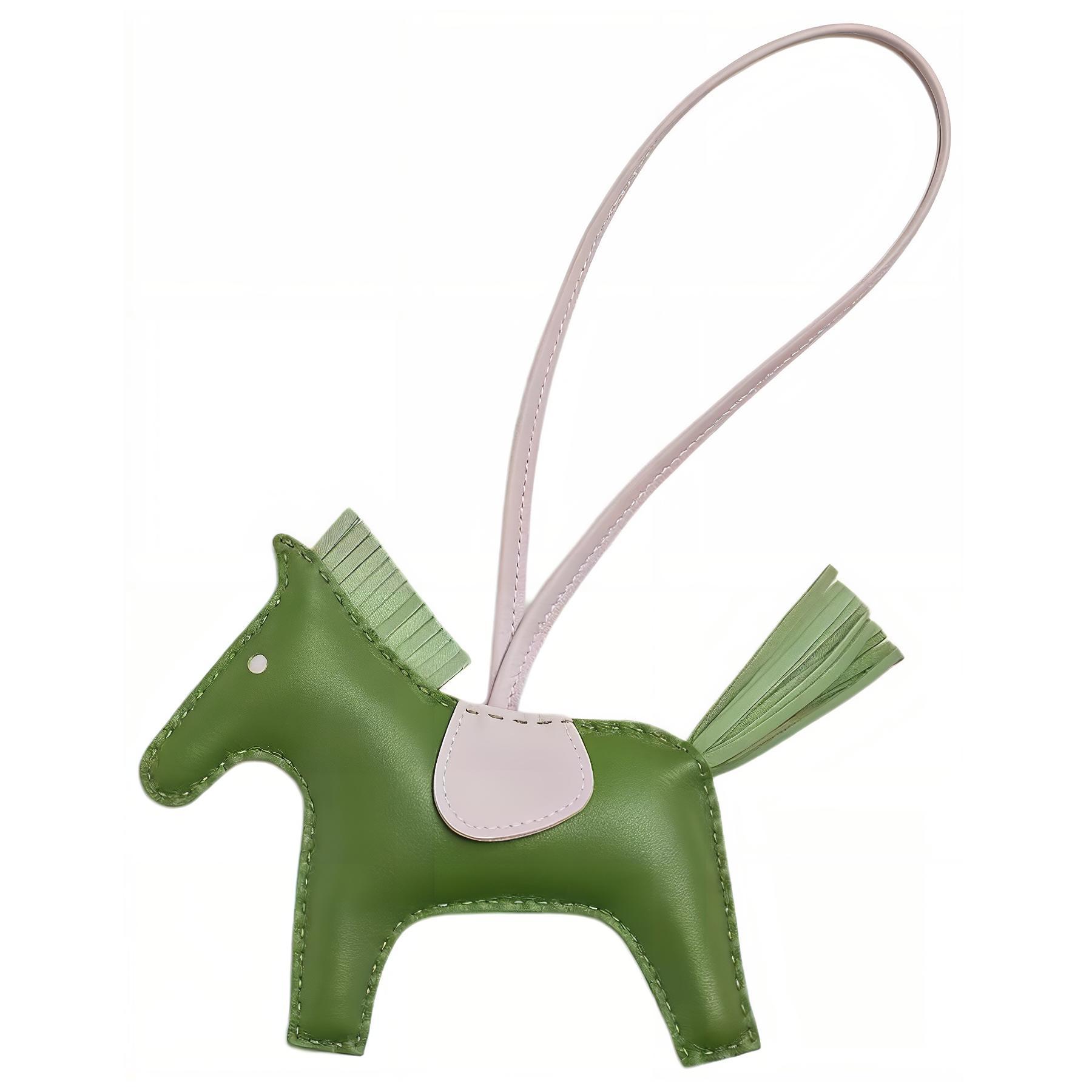 

HERMES Сумка из ягненка, Silk Blue Green & Cricket Green & Fuchsia