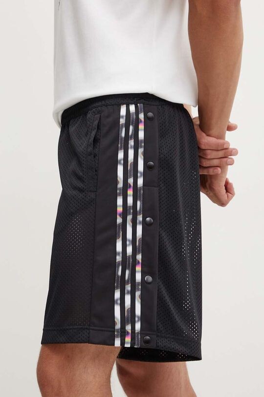 

Гордость шорты adidas Originals, черный