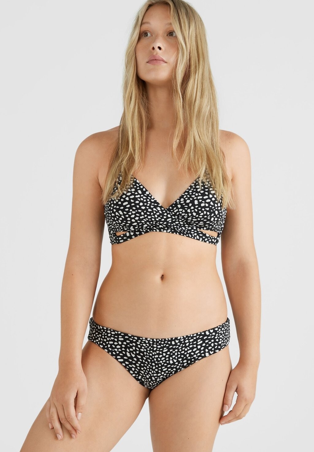 

Бикини BAAY MAOI SET O'Neill, цвет black ao