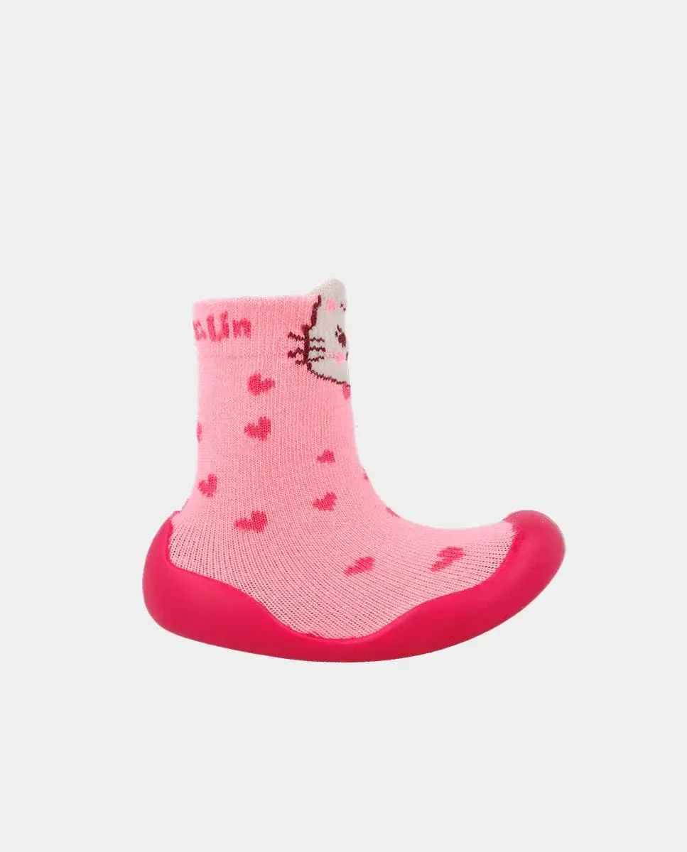

Детские пинетки для девочек, бережно поддерживающие рост стопы с сердечками Garvalín, розовый