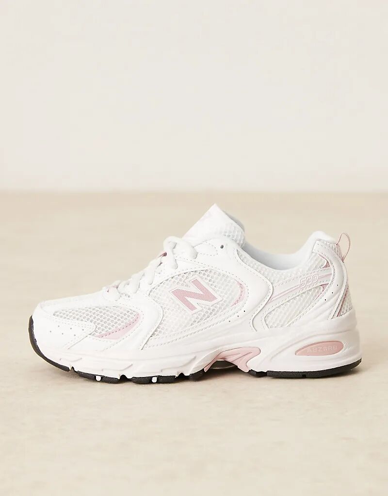 Кроссовки унисекс New Balance 530 белого и розового цвета — фото 2