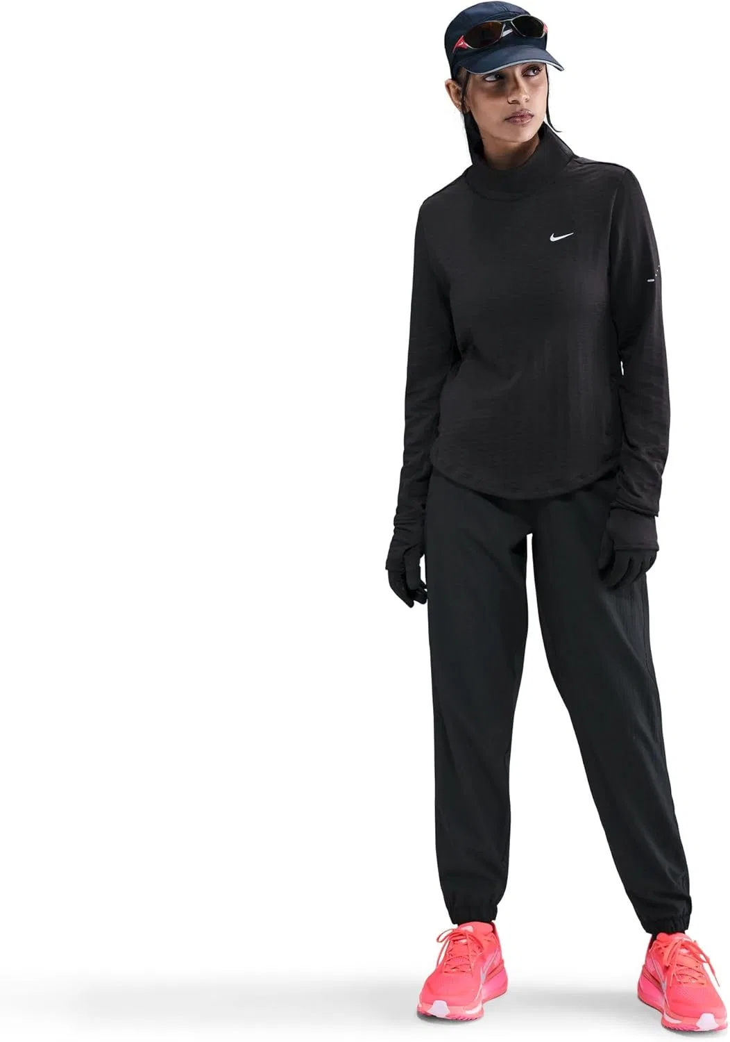 Водолазка женская Nike Therma-FIT Swift, цвет Black/Reflective Silver