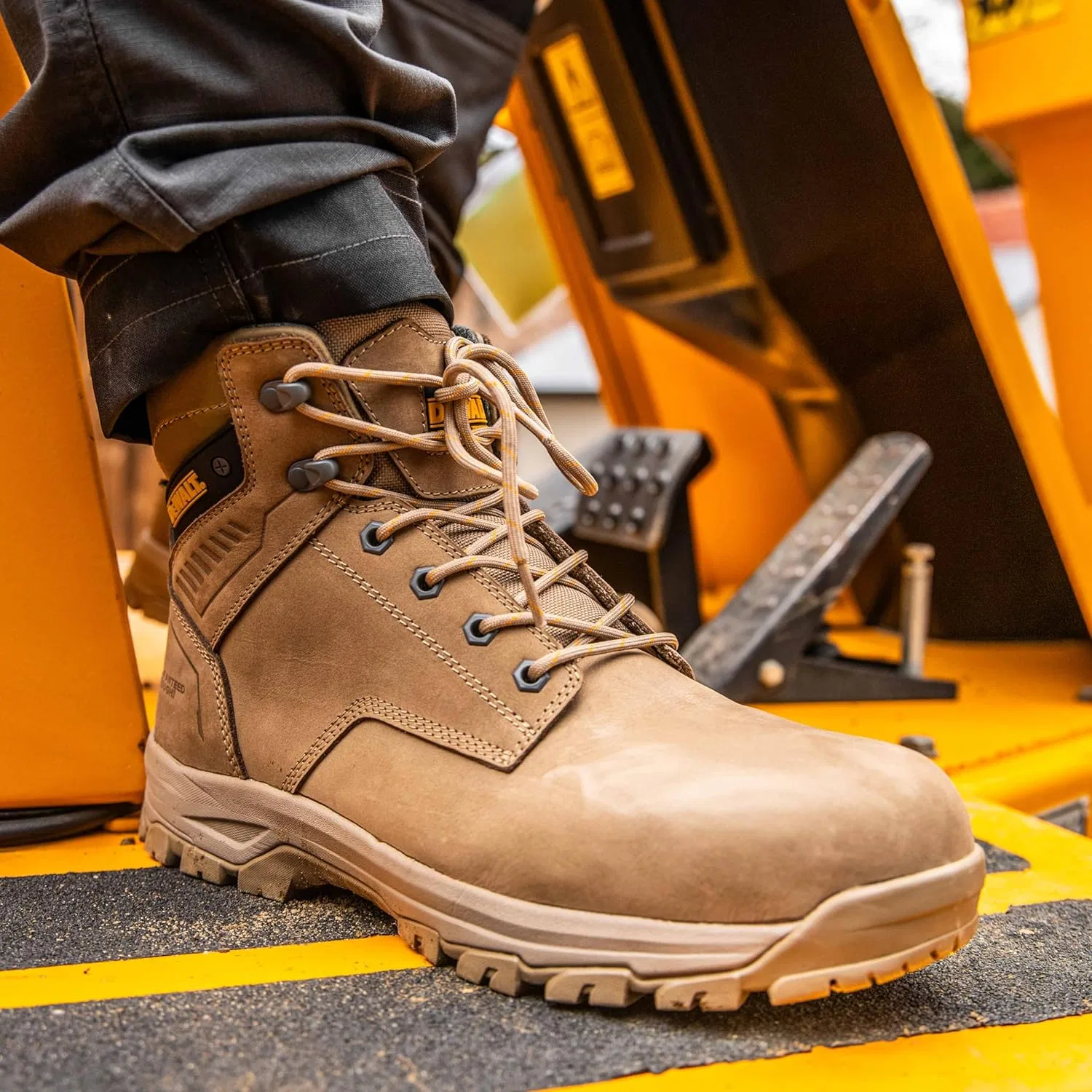 Рабочие ботинки DEWALT Cranson Stone для мужчин, нубук, стальной носок, противоскользящее покрытие, высота 5 дюймов — фото 3