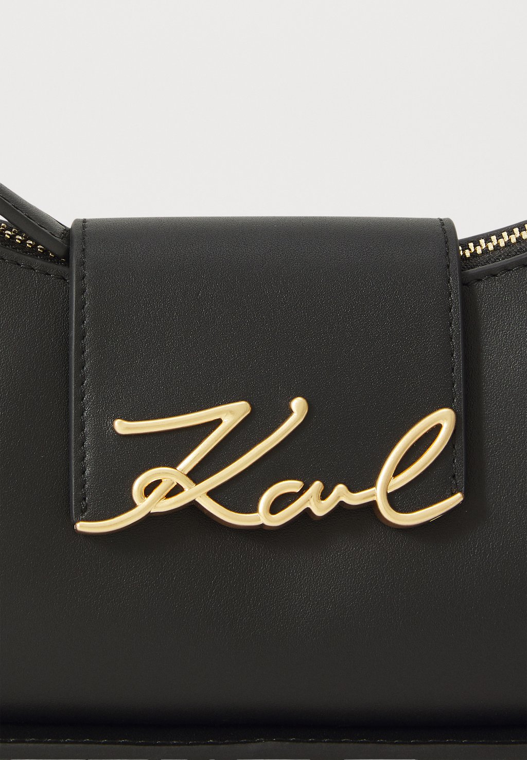 

Сумка SIGNATURE KARL LAGERFELD, черный