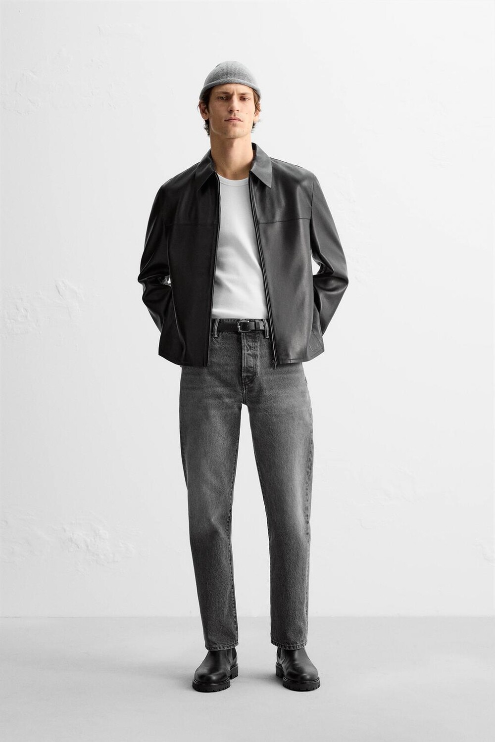 

Кожаная куртка ZARA, черный