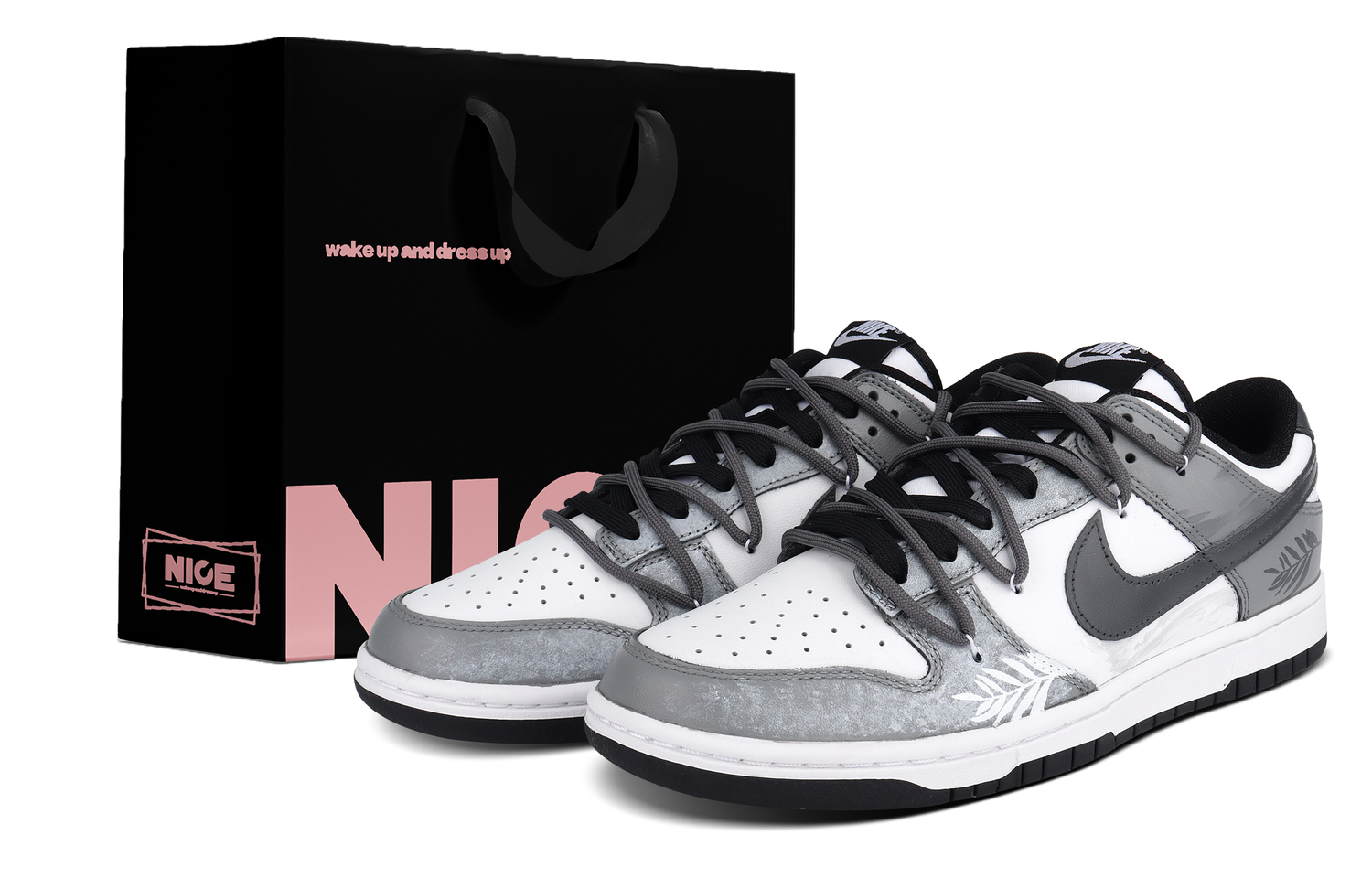 

Nike Мужские низкие скейтбордские кроссовки Dunk Abrasion Resistant белый серый