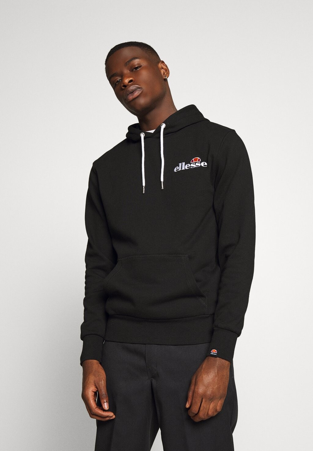 

Худи Ellesse, черный