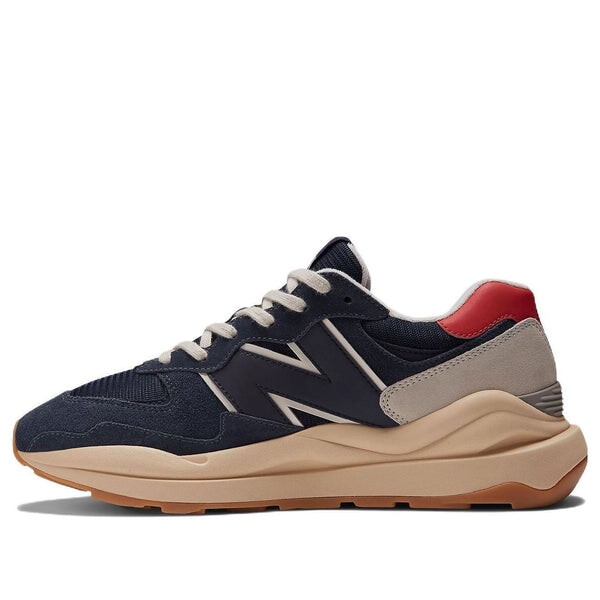 

Кроссовки 57 40 New Balance, красный