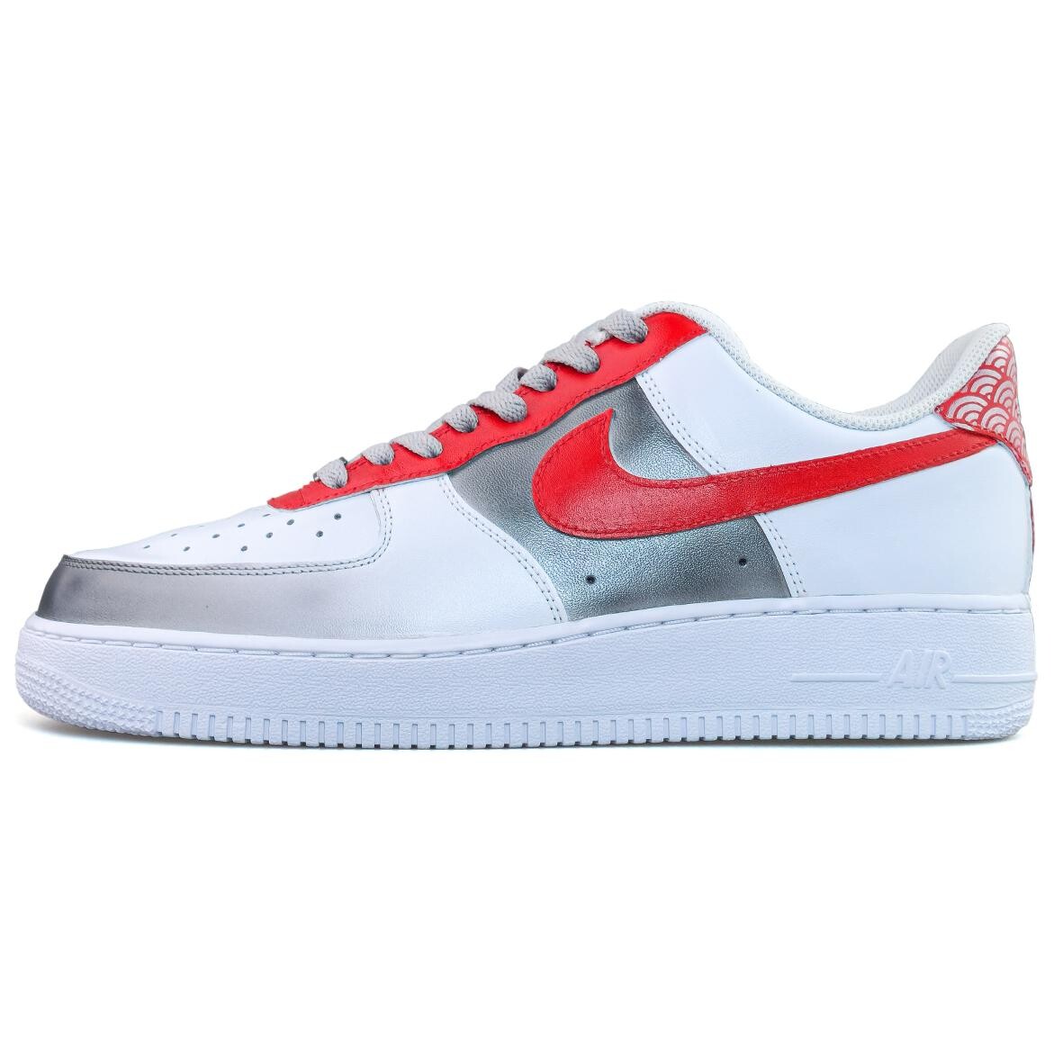

Кроссовки для скейтбординга Air Force 1 женские с низким верхом, белый/красный/серебряный/серый Nike