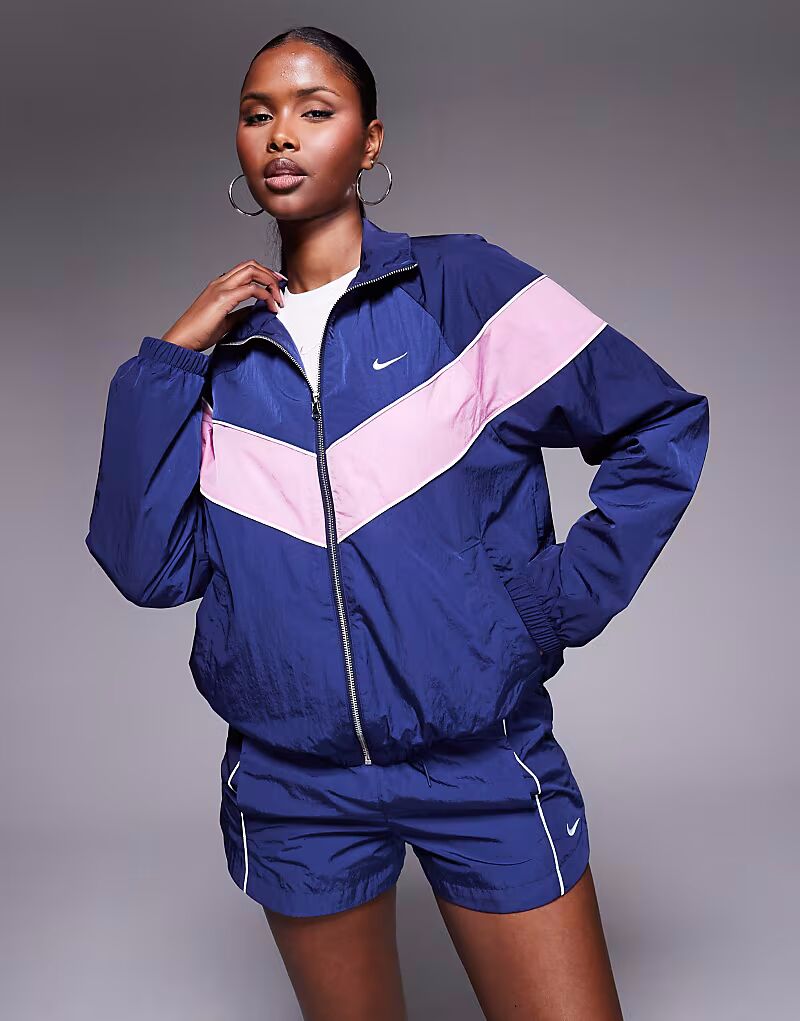 

Куртка Nike Windrunner Woven Track, темно-синий/фиолетовый
