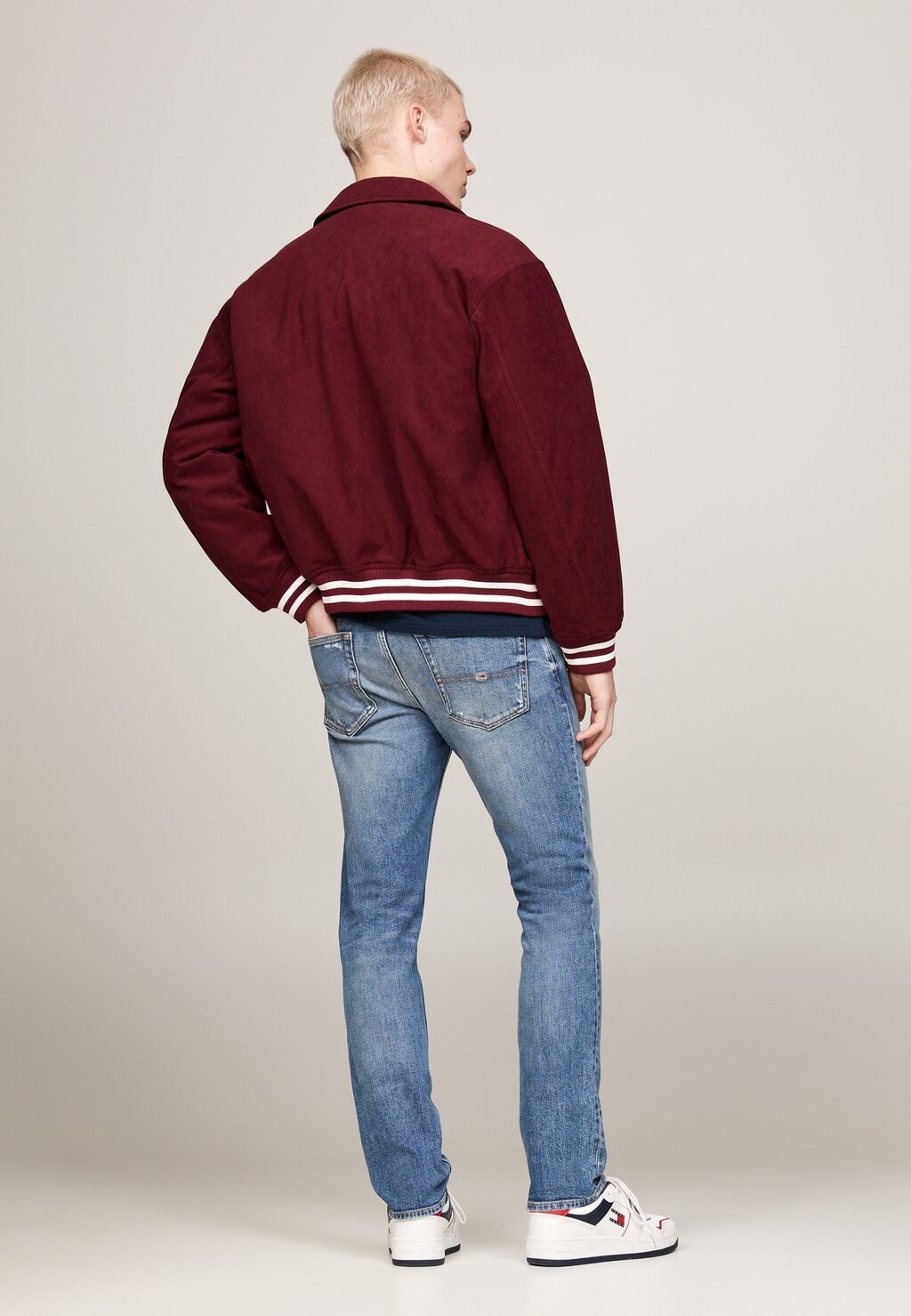 

Легкая куртка CREST LETTERMAN UNISEX Tommy Jeans, Бордо