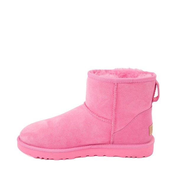 

Ботинки Womens UGG Classic Mini II Boot, цвет Sachet Pink