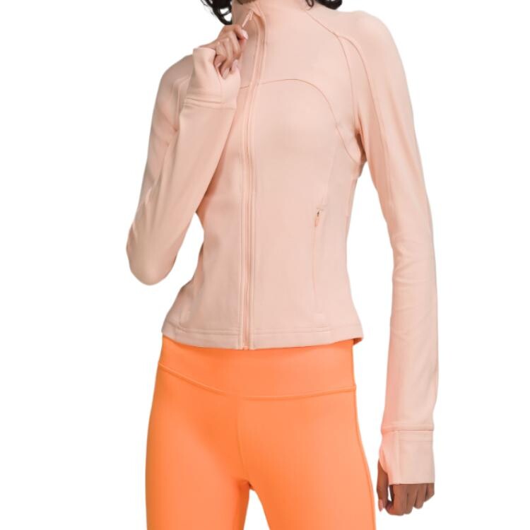 

Определить куртку женскую Lululemon, цвет Pink Orange