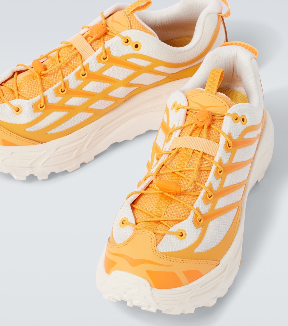 Беговые кроссовки Mafate Three2 Hoka One One, Sun Coral / Alabaster — фото 3