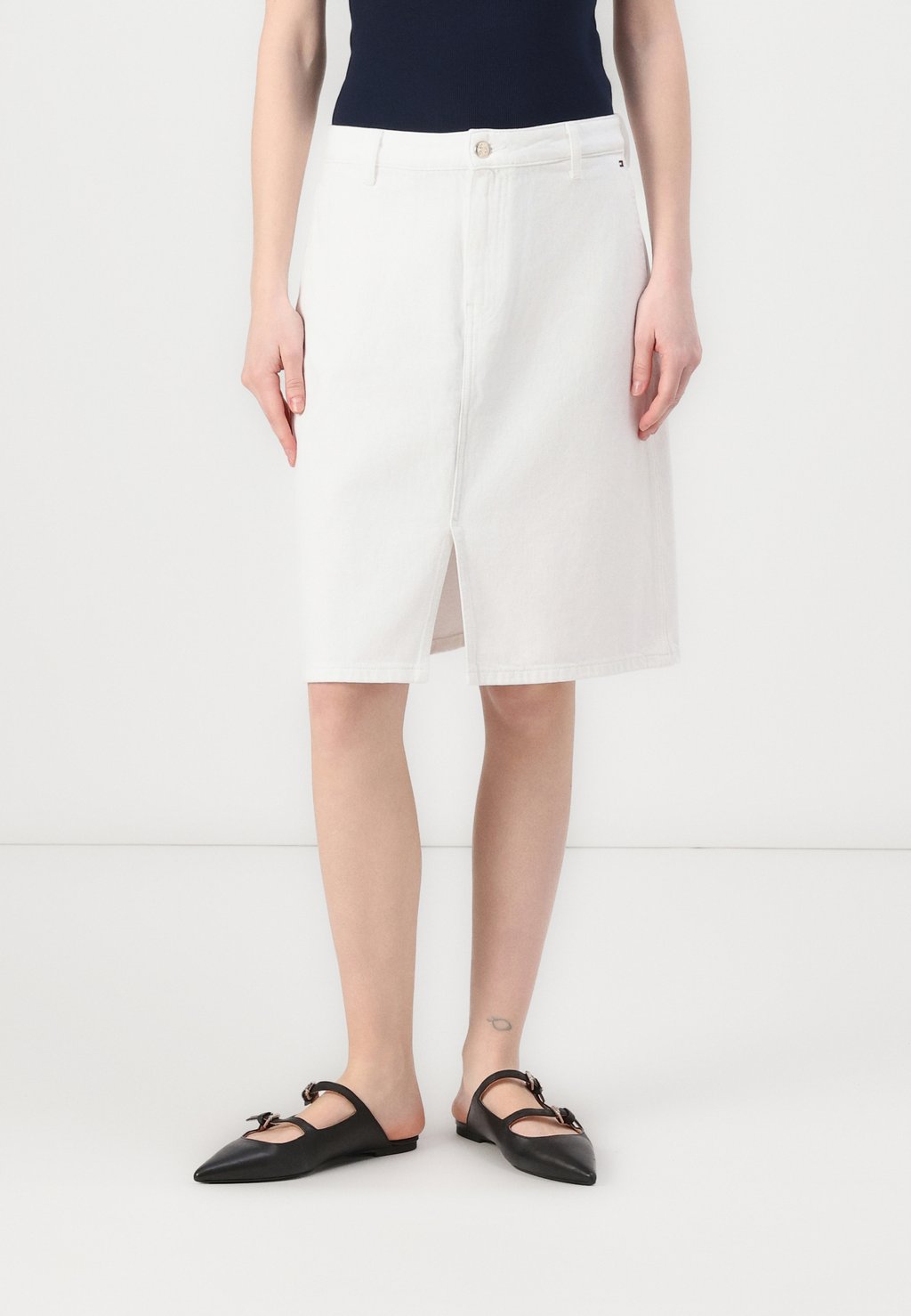 

Джинсовая юбка KNEE STRAIGHT SKIRT Tommy Hilfiger, белый