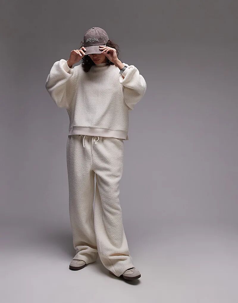 

Topshop co-ord бордовый свитшот цвета экрю