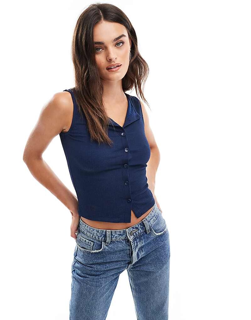 

Темно-синяя майка на пуговицах ASOS DESIGN