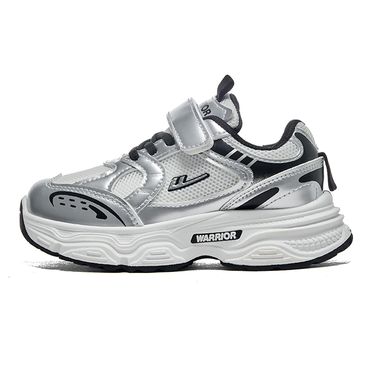 

Износостойкие дышащие низкие кроссовки для детей, увеличивающие рост WARRIOR, белый/серебряный