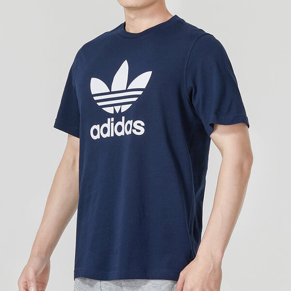 Футболка оригиналы adicolor классика трилистник футболка Adidas, индиго — фото 4