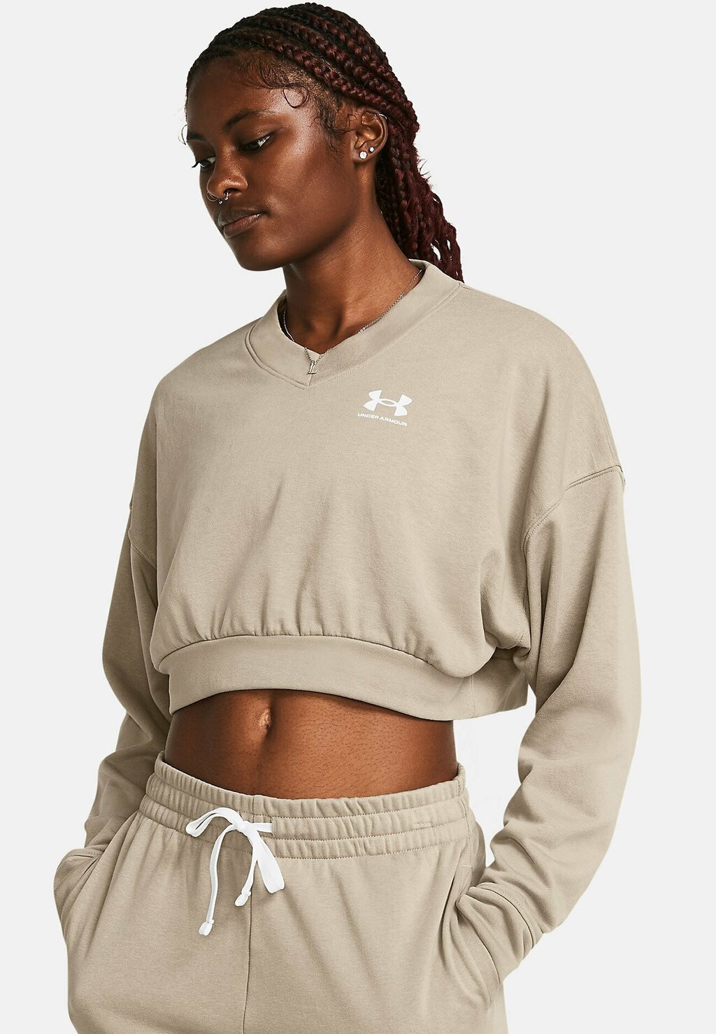 

Толстовка RIVAL OS CROP Under Armour, цвет timberwolf taupe