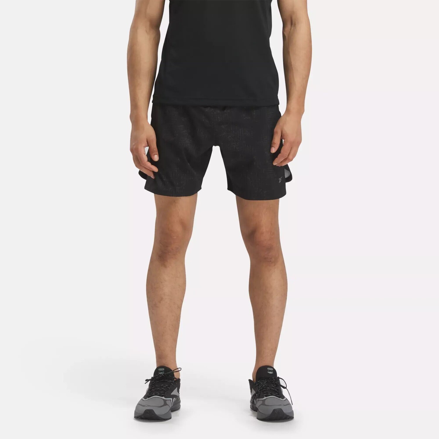 

Шорты Strength 3.0 со сплошным принтом Reebok, черный