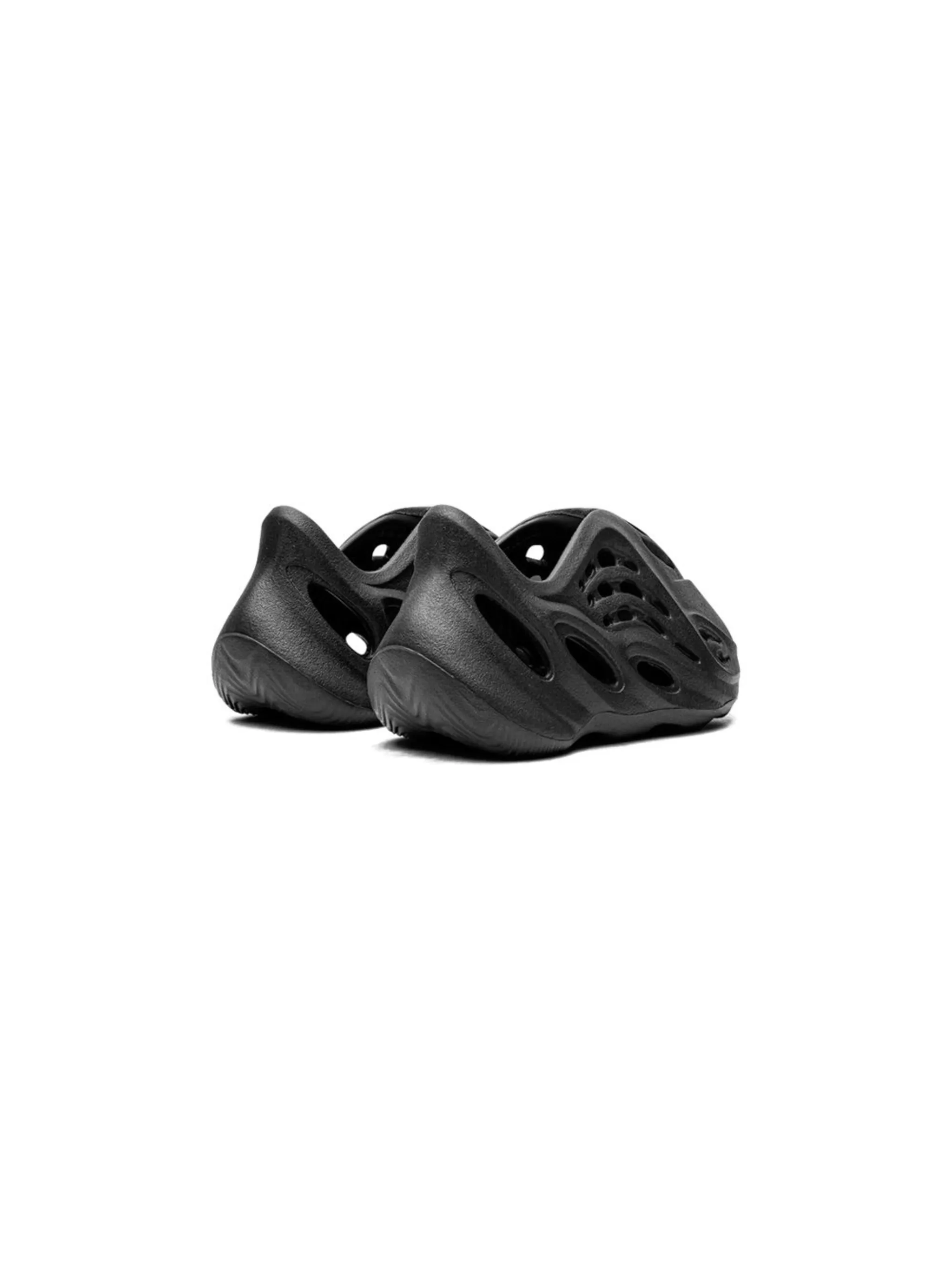Кроссовки YEEZY Foam Runner Onyx Adidas Yeezy Kids, черный — фото 3
