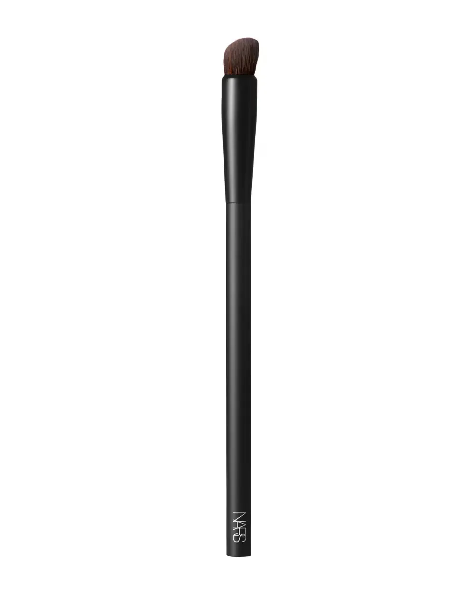 Кисть для нанесения ультра-пигментированных формул High Pigment Eyeshadow Brush 24 Nars