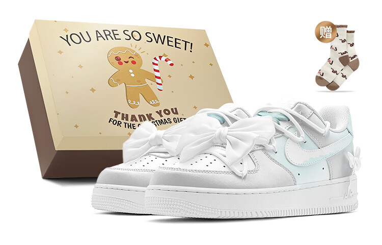 

Женские кроссовки для скейтбординга Nike Air Force 1, Silver