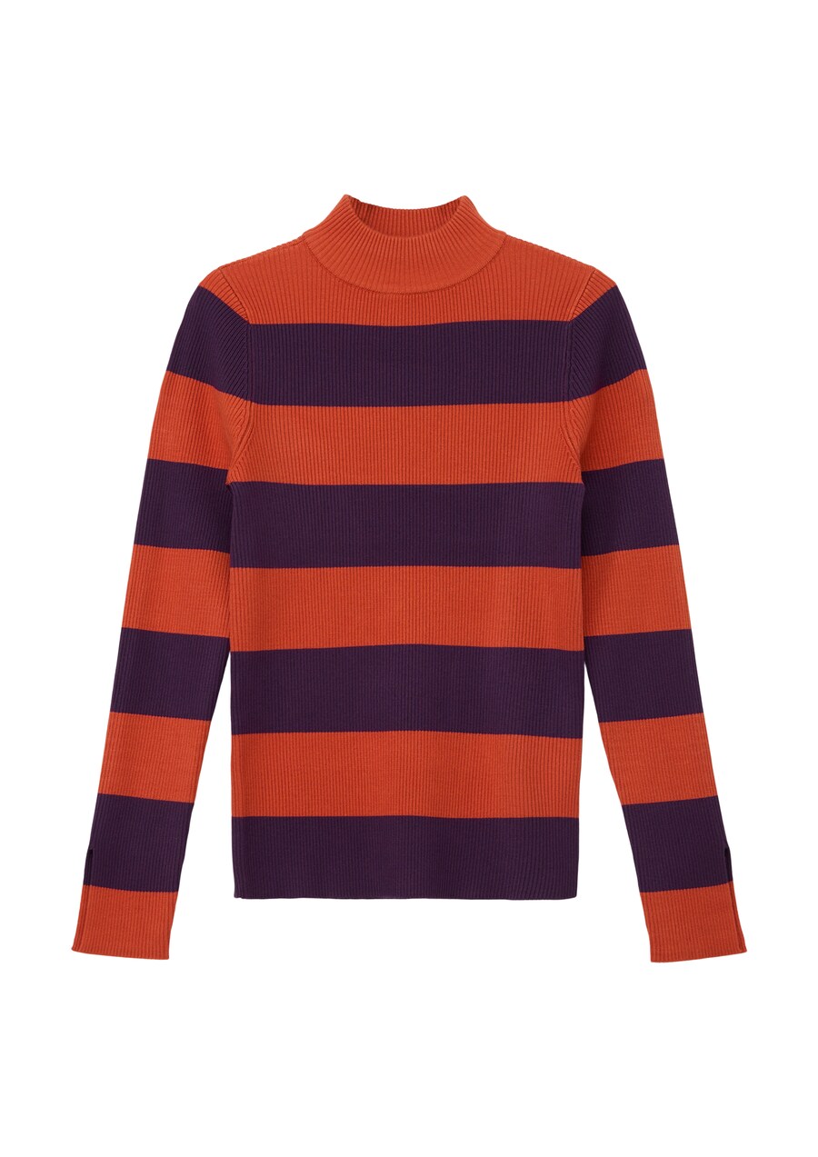 

Свитер s.Oliver, цвет Dark purple/Dark orange