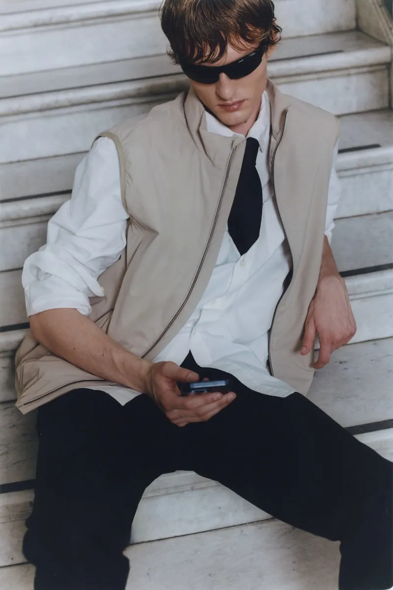 

Легкий жилет Sfera, светло-серый