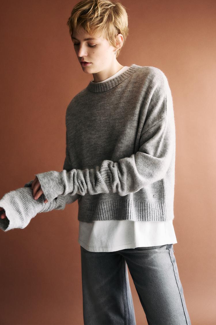 

Базовый свитер Pull And Bear, серый
