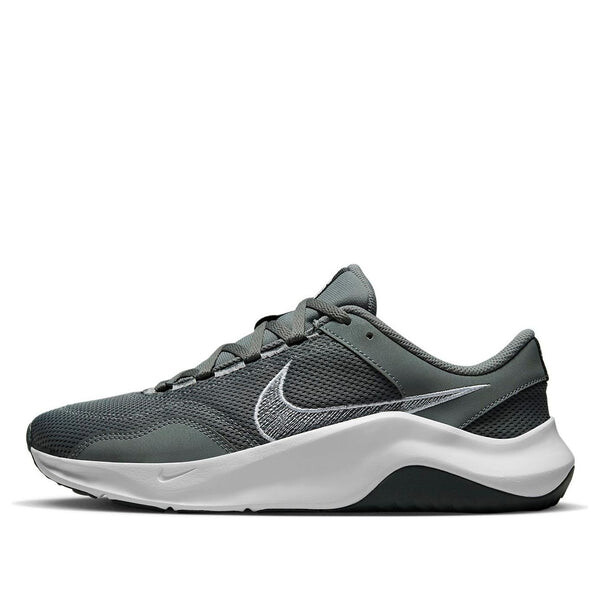 

Кроссовки legend essential 3 next nature Nike, серый
