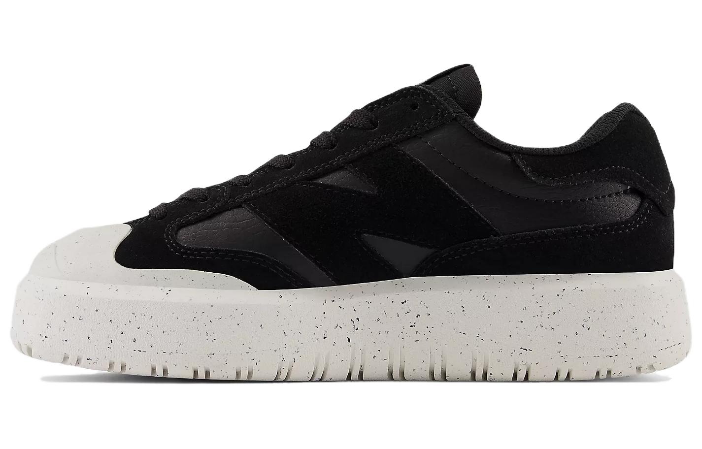 

Футболка 'Black Avocado' New Balance, черный бежевый