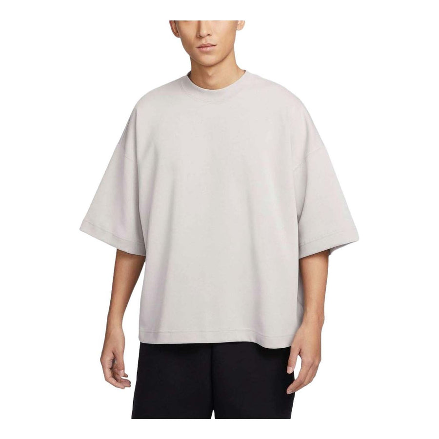 

Футболка Nike Sportswear Tech Fleece Reimagined Oversized T-shirt Asia Sizing 'Light Iron Ore', серый