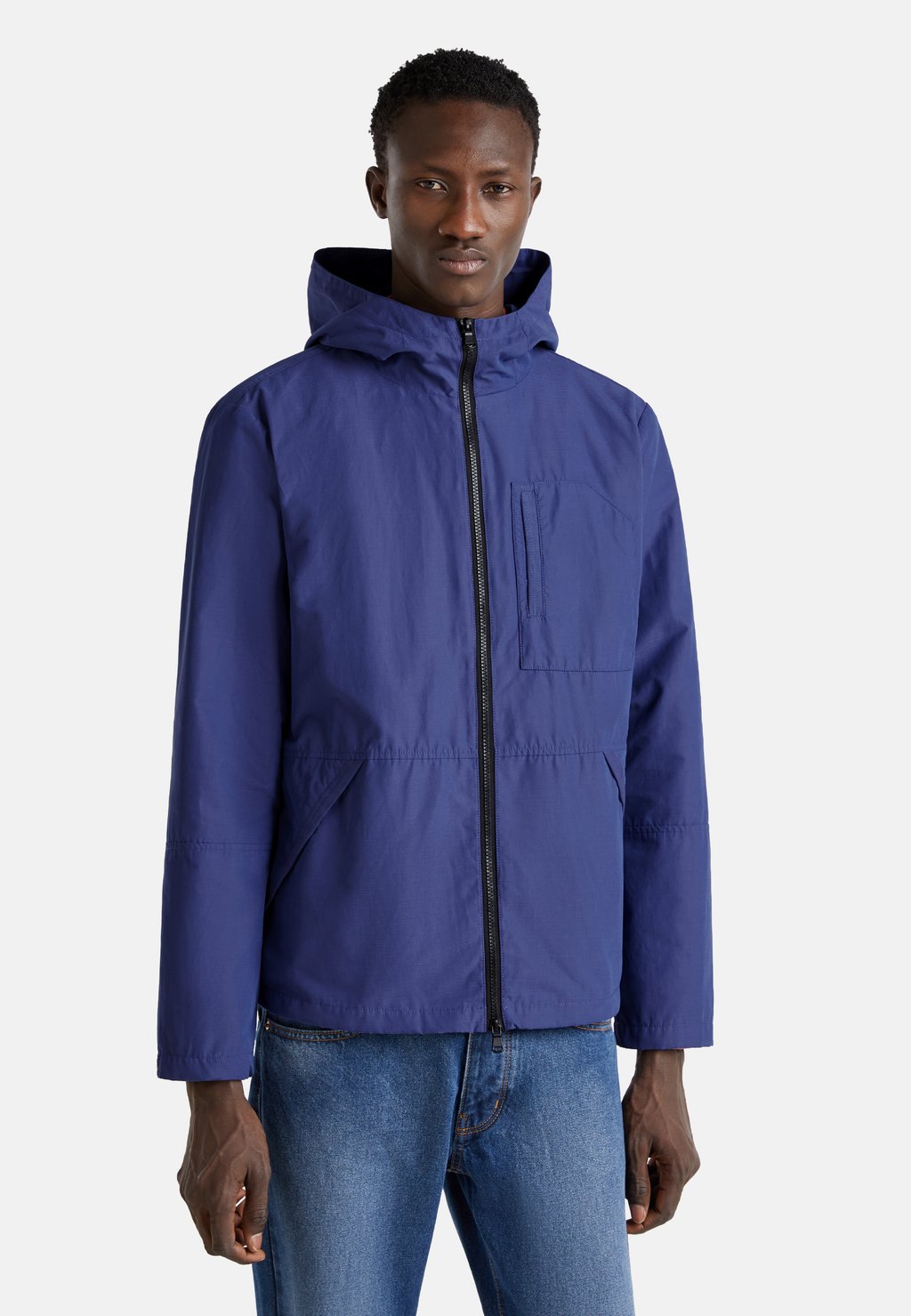 

Легкая куртка United Colors of Benetton, синий
